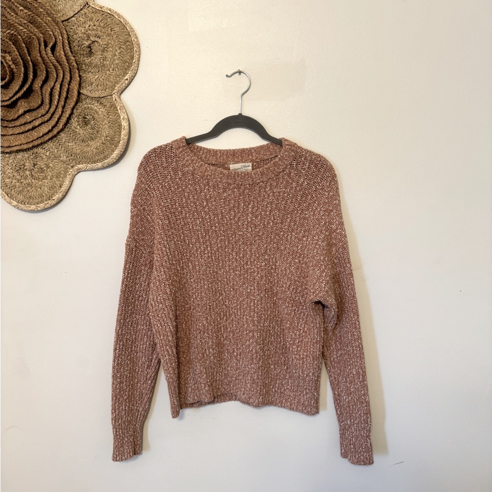 Universal Thread Pink + White Grainy Pull Over Sweater Size Medium